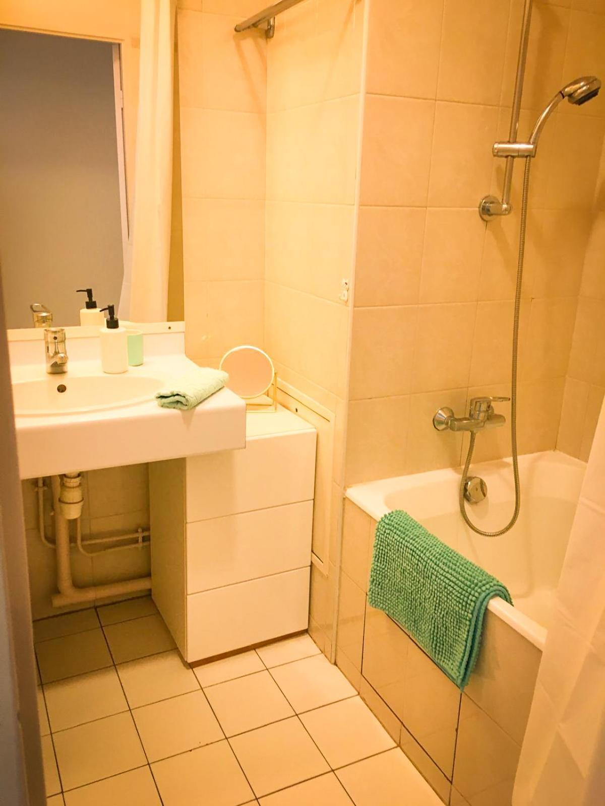 Double Room With Balcony Parijs Buitenkant foto